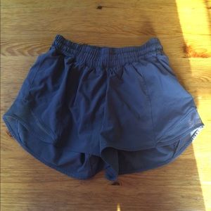 Lululemon Hotty Hot Short